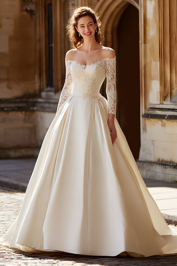 Robe de bal à manches longues en satin ivoire Robe de mariée longue avec dentelle